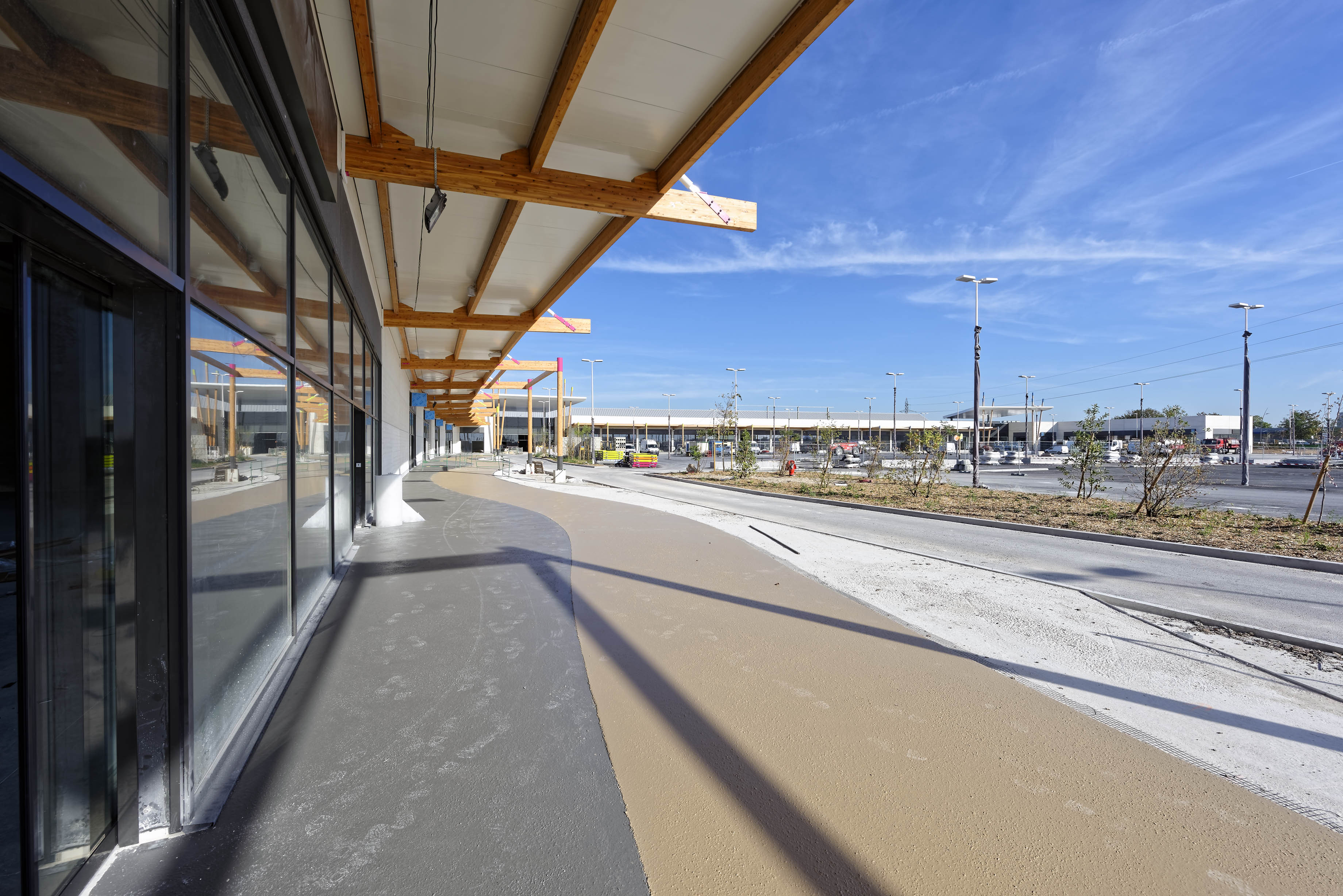 Carrefour L’Escapade – La Chapelle Saint-Luc (France) | Cyrille Dubreuil